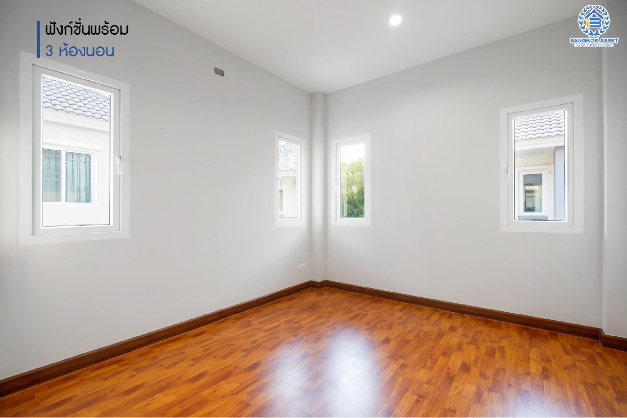 บ้านมือสองตกแต่งใหม่ ม.สิริกานต์ บางใหญ่-เซ็นทรัลเวสต์เกต หลังใหญ่ หลังริม เนื้อที่ 60.9 ตร.ว. ฟังก์ชั่น 3 ห้องนอน 3 ห้องน้ำ 3 ที่จอดรถ Facility ครบครันพร้อมทุกการเข้าอยู่ บนทำเลเดินทางสะดวก ใกล้ถ.กาญจนาภิเษก และเพียง 10 นาทีถึงรถไฟฟ้า "สถานีคลองบางไผ่"